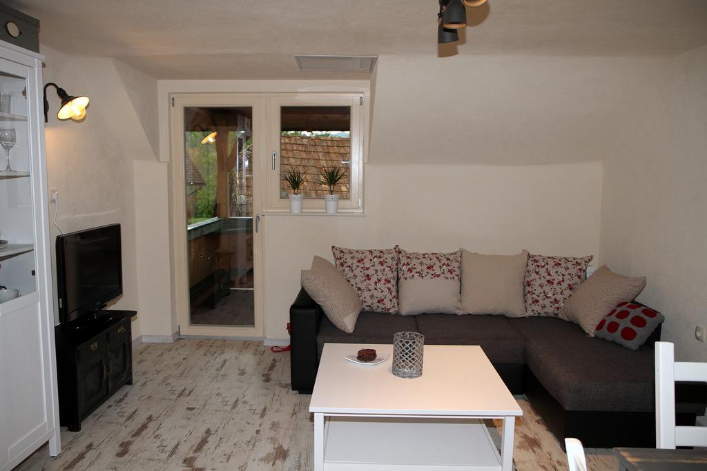 Apartma Obrh Smarjeske Toplice Dış mekan fotoğraf