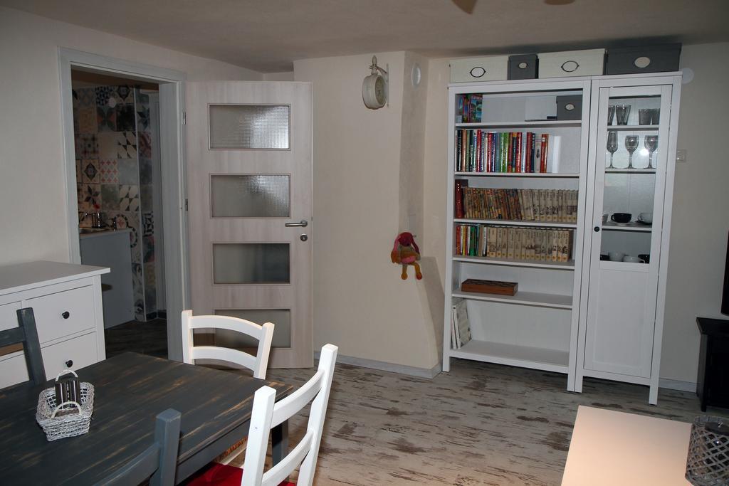 Apartma Obrh Smarjeske Toplice Dış mekan fotoğraf