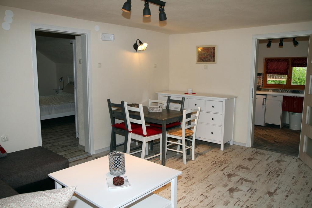 Apartma Obrh Smarjeske Toplice Dış mekan fotoğraf